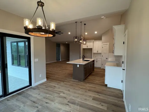 2550 Timberstone DR, Elkhart, IN 46514
