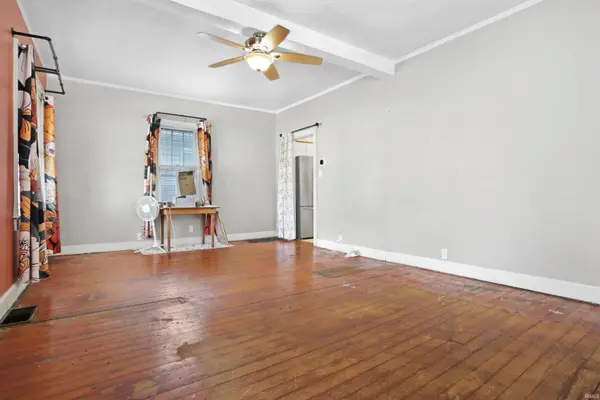 1421 John ST, Evansville, IN 47714