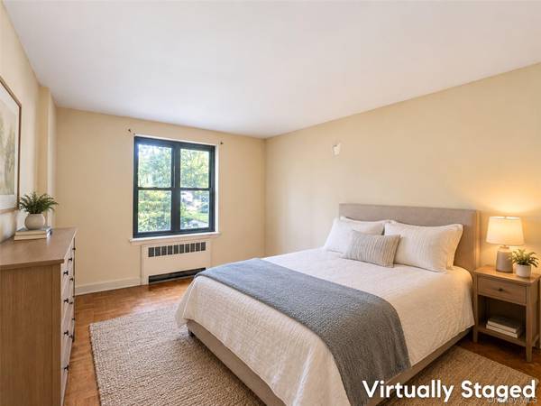 71 Grace AVE #1L, Great Neck, NY 11021