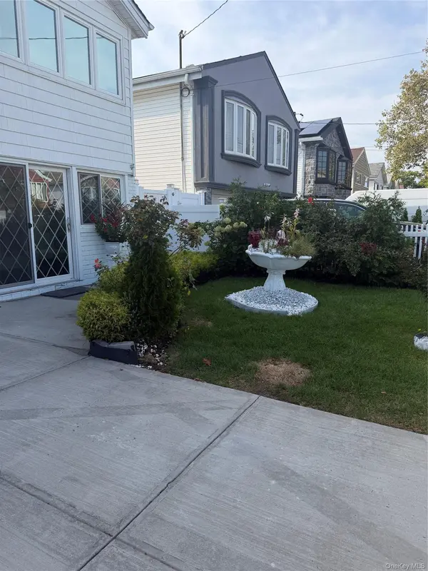 160-28 87th ST, Howard Beach, NY 11414