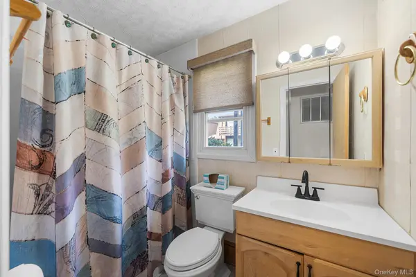 63 New Holland VLG, Nanuet, NY 10954
