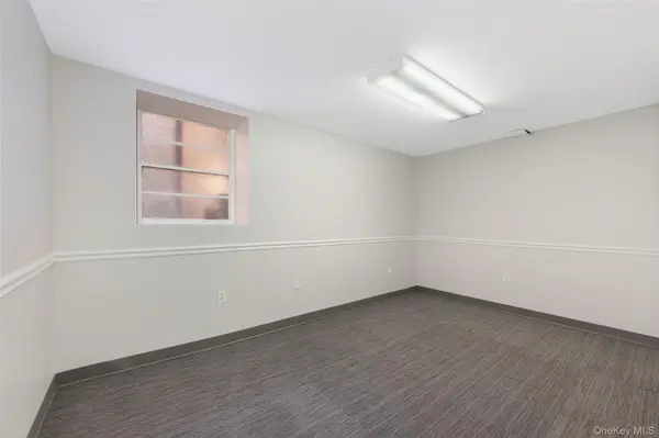 478 Bay Ridge Pkwy, Brooklyn, NY 11209