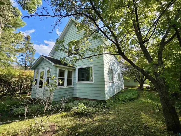 117 W Virginia Ave, Gilbert, MN 55741