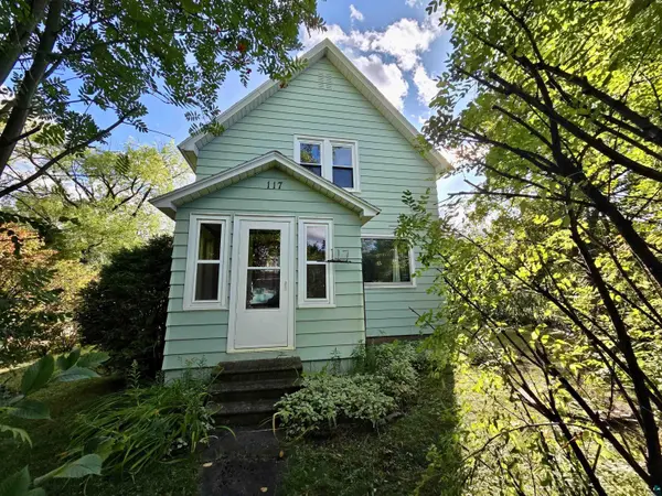 117 W Virginia Ave, Gilbert, MN 55741