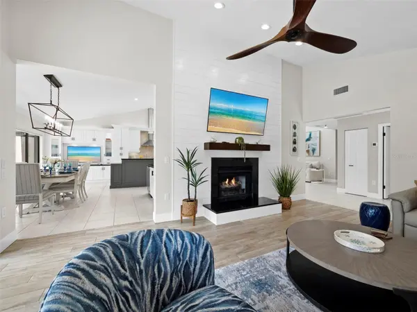 2101 HARBOURSIDE DR #1103, Longboat Key, FL 34228