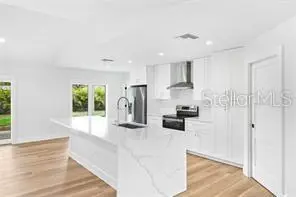206 73RD ST NW, Bradenton, FL 34209