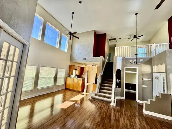5121 FAIRWAY ONE DR, Valrico, FL 33596