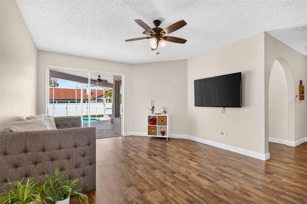 10007 VISTA POINTE DR, Tampa, FL, 33635 photo 7