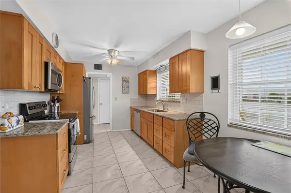 1517 ALLEGHENY DR, Sun City Center, FL 33573