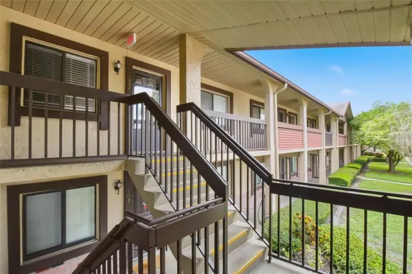 721 83RD AVE N #202, St Petersburg, FL 33702