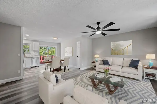 23 Johnnie Drive DR, St Charles, MO 63304