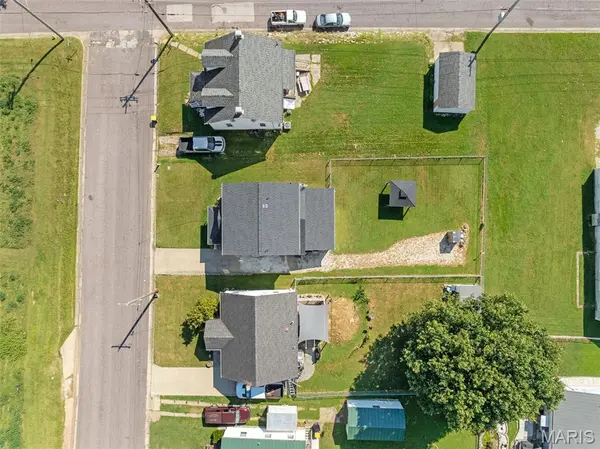 626 E 7th ST, Washington, MO 63090