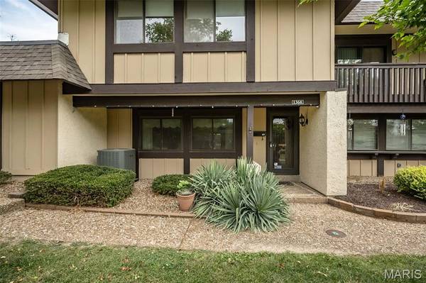 1368 Hampton RD #A, St Charles, MO 63303