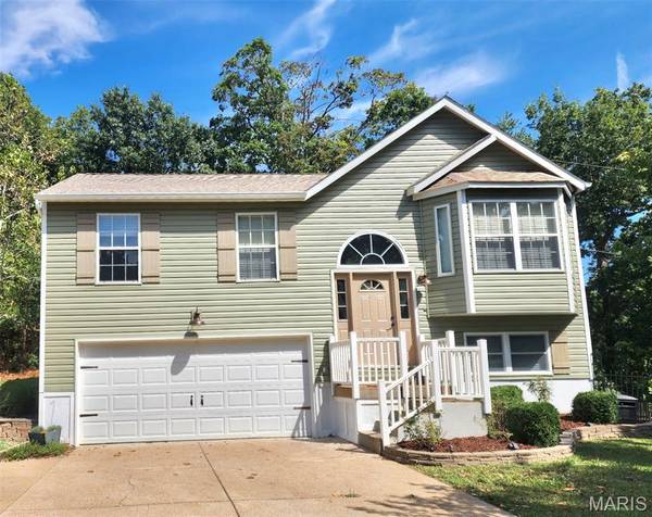 3605 N Meadow Mill DR, Arnold, MO 63010