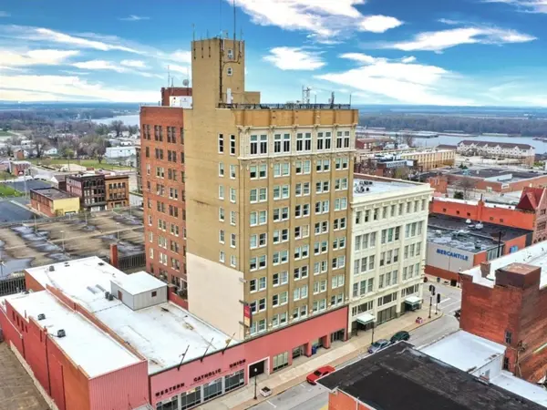 510 Maine ST #812-824, Quincy, IL 62301
