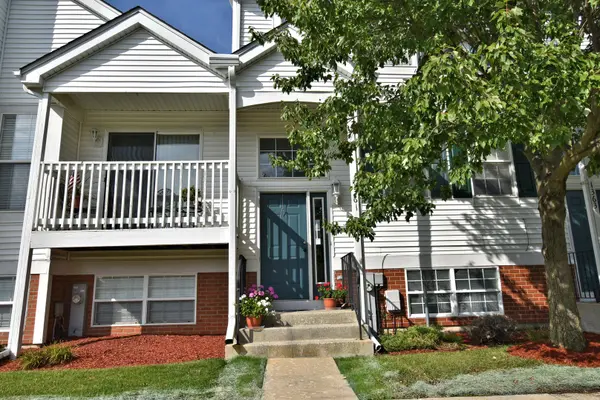 1361 Fox Hound TRL, Beecher, IL 60401