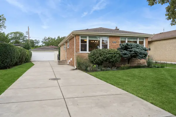 9306 Kostner AVE, Skokie, IL 60076