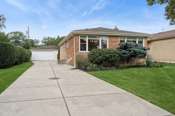 9306 Kostner AVE, Skokie, IL 60076
