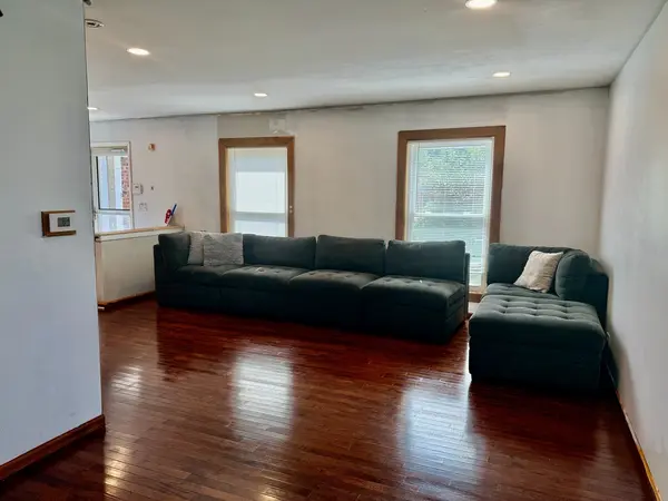 102 Adair CT, Vernon Hills, IL 60061