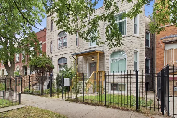 3234 W Fulton BLVD, Chicago, IL 60624