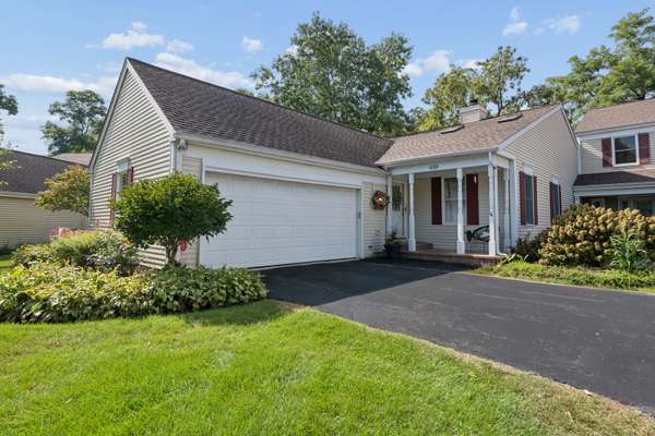 1069 Devonshire AVE, Naperville, IL 60540