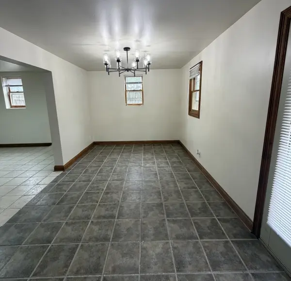 1722 Lyran AVE, Rockford, IL 61109