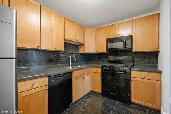 400 E Randolph ST #1123, Chicago, IL 60601