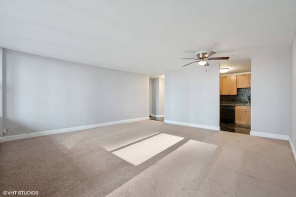 400 E Randolph ST #1123, Chicago, IL 60601