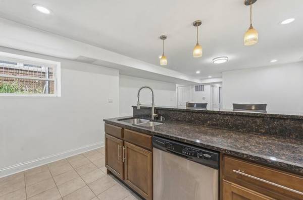 7733 N Marshfield AVE #GARDEN, Chicago, IL 60626