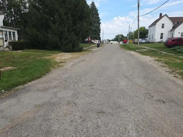 220 W 8th ST, Kewanee, IL 61443