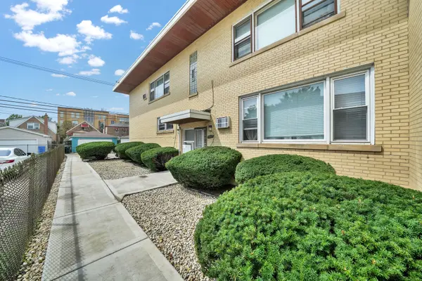 5550 S PULASKI RD, Chicago, IL 60629