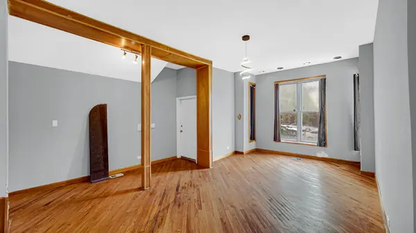 5943 S Indiana AVE, Chicago, IL 60637
