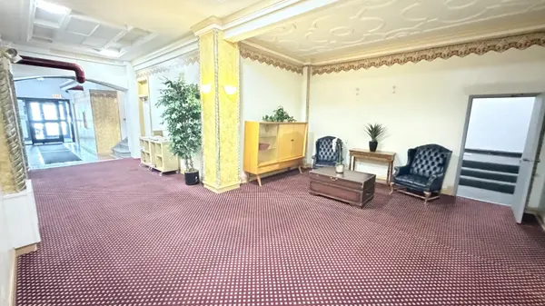 839 W Sheridan RD #221, Chicago, IL 60613