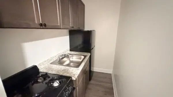 839 W Sheridan RD #221, Chicago, IL 60613