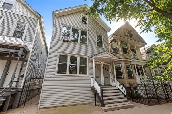 1421 W Fletcher ST #2F, Chicago, IL 60657