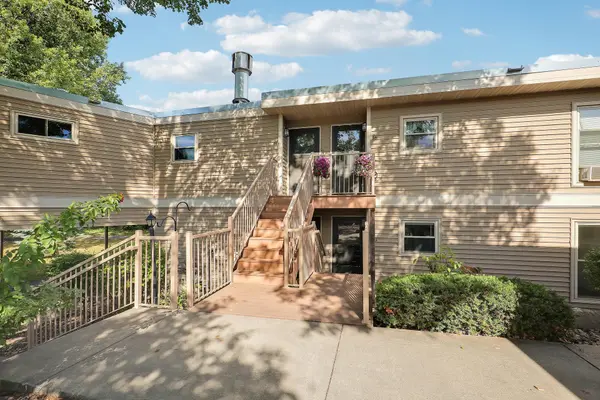 110263 Village RD, Chaska, MN 55318