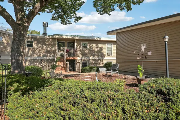 110263 Village RD, Chaska, MN 55318