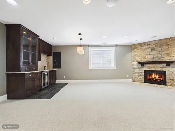 6324 Langer LN, Lino Lakes, MN 55038