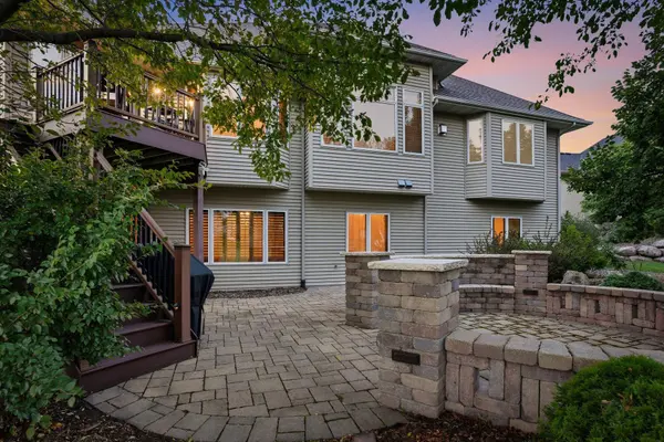1647 Seashell LN, Waconia, MN 55387