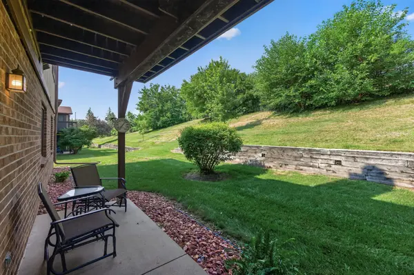 5217 Balmoral LN, Bloomington, MN 55437