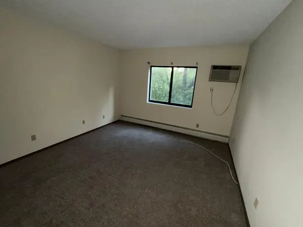1111 Elway ST #203, Saint Paul, MN 55116