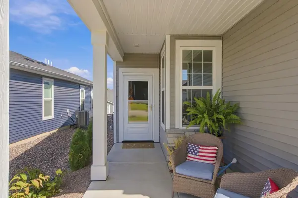 196 Liberty Heights DR, Chaska, MN 55318