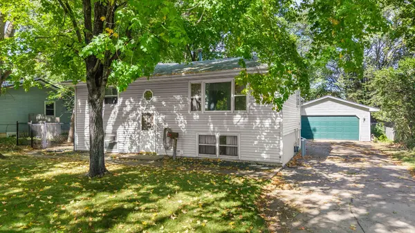324 11th AVE SW, Cambridge, MN 55008