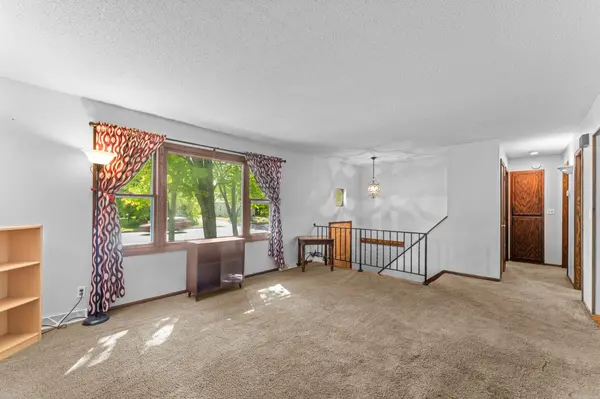 324 11th AVE SW, Cambridge, MN 55008
