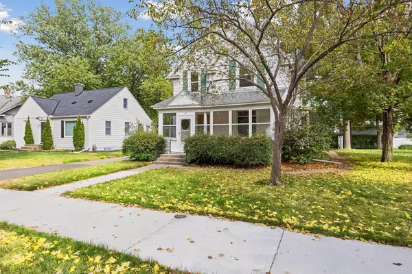 221 11th AVE N, Hopkins, MN 55343
