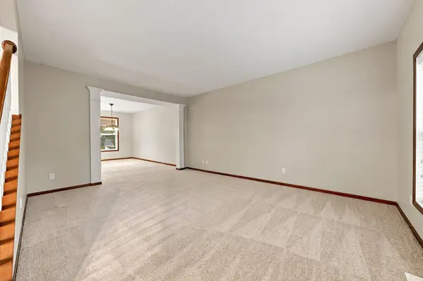2109 Rockridge CIR, Shakopee, MN 55379