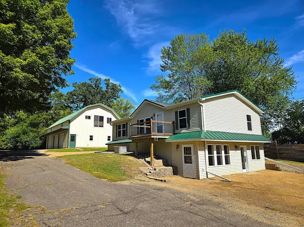 131 2nd AVE, Clear Lake, WI 54005