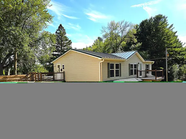 131 2nd AVE, Clear Lake, WI 54005