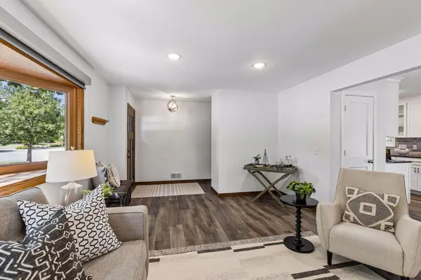 2301 Flag AVE S, Saint Louis Park, MN 55426