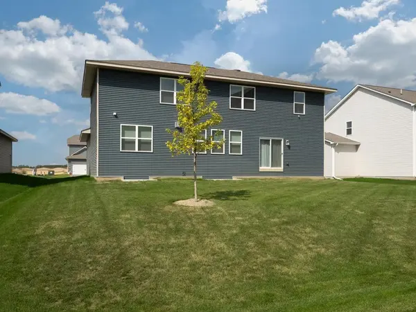 10691 Bent Pine LN, Woodbury, MN 55129